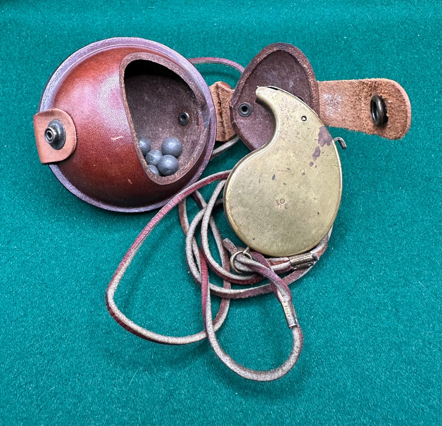 Reproduction Percussion Cap Dispenser And Shot Holder