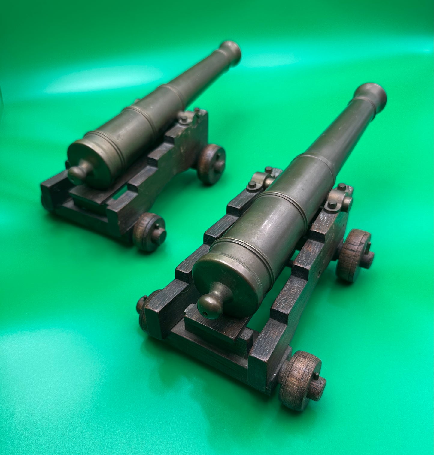 Handsome Set Of 2 Model Desk Naval Cannons