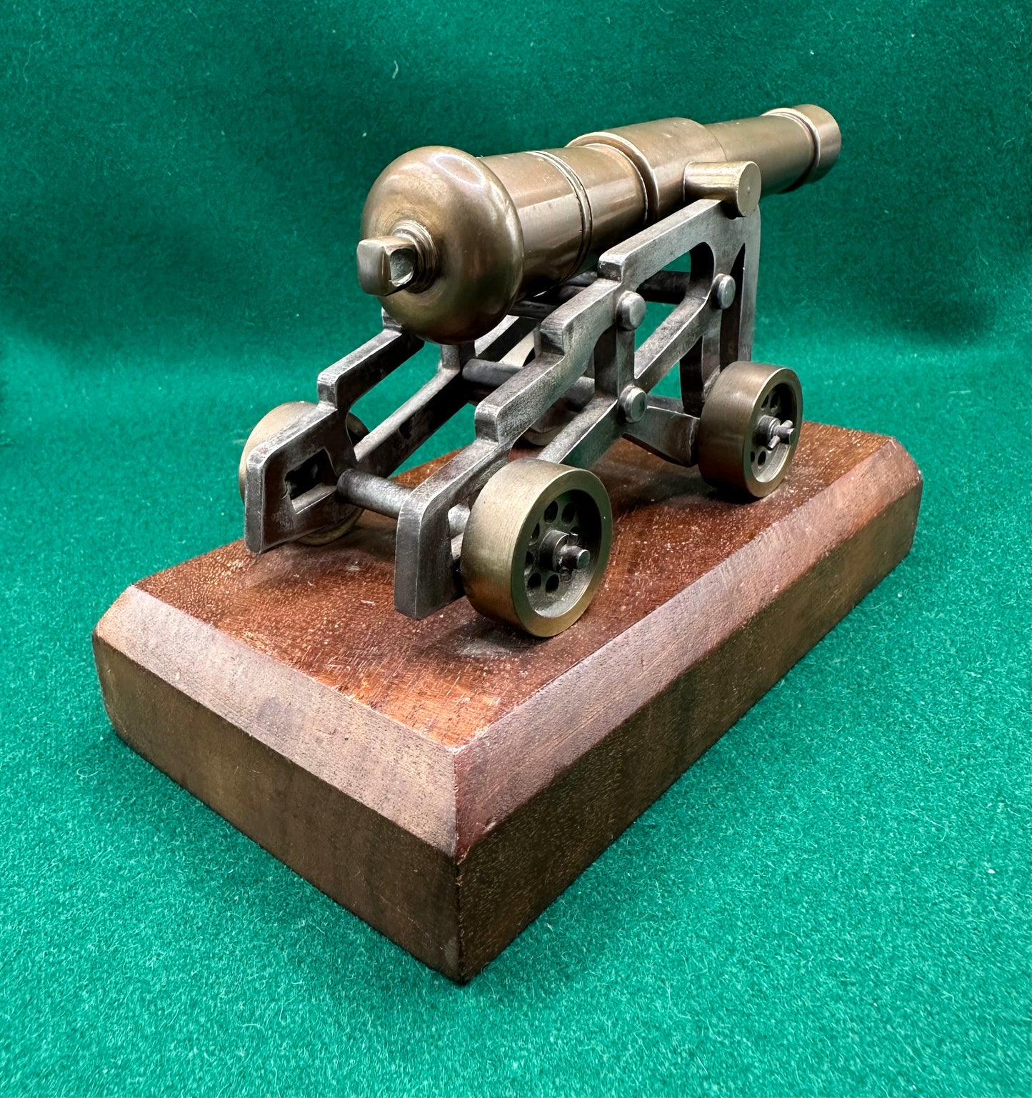 20th Century Brass Model Of A Victorian Artillery Piece