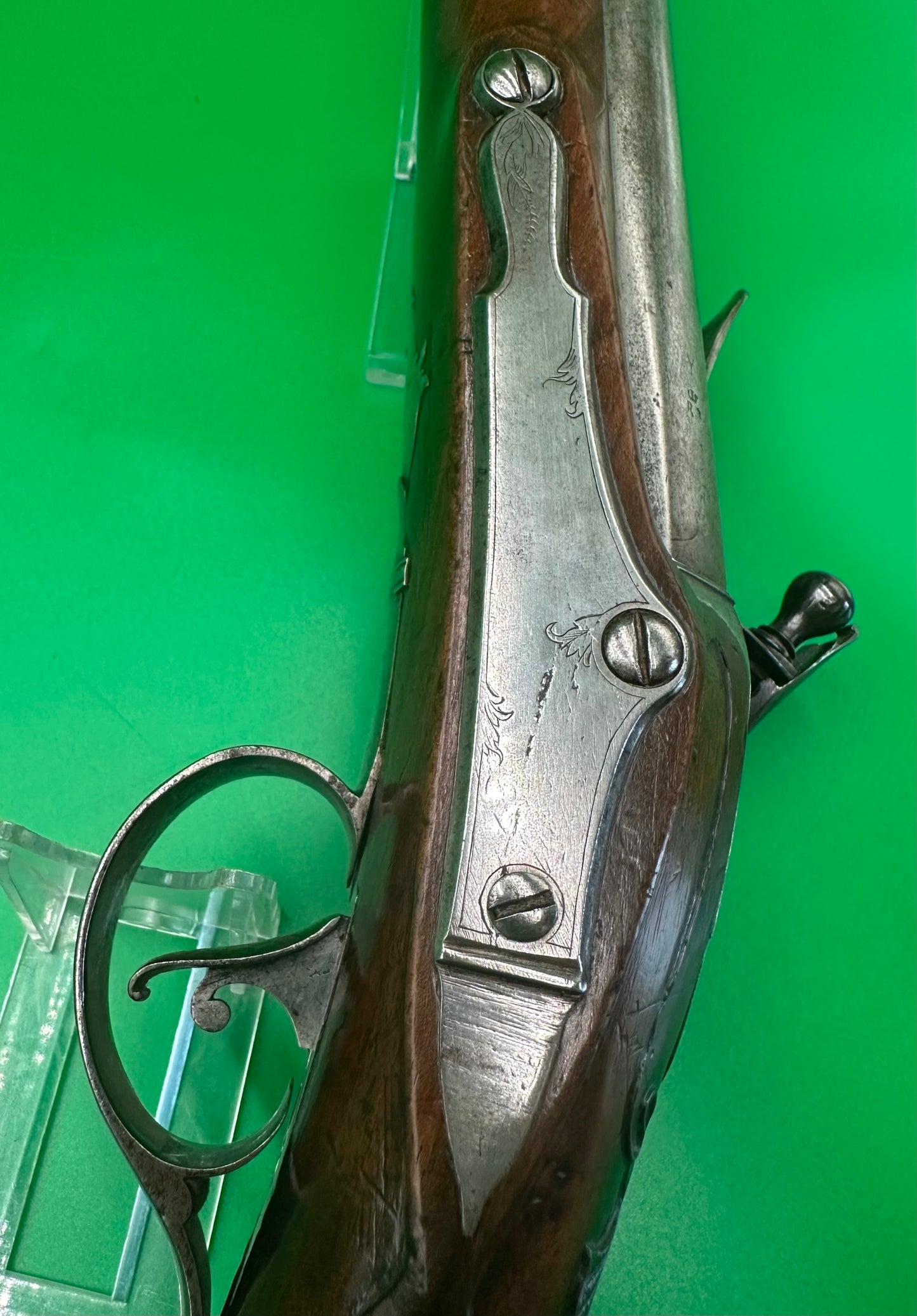A Very Short Barrelled Steel And Walnut Flintlock Carbine Or Coach Gun