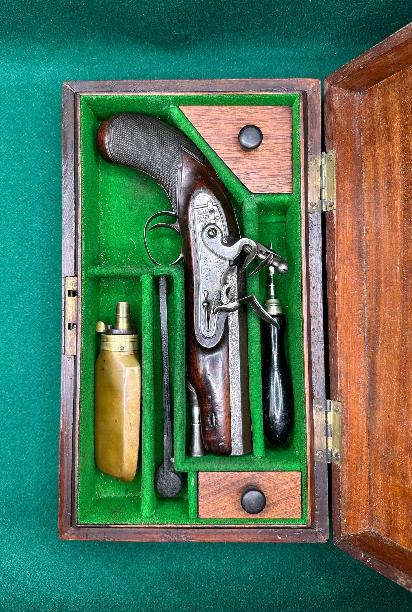 Cased Flintlock Travelling Or Greatcoat Pistol By Hanson Of Doncaster