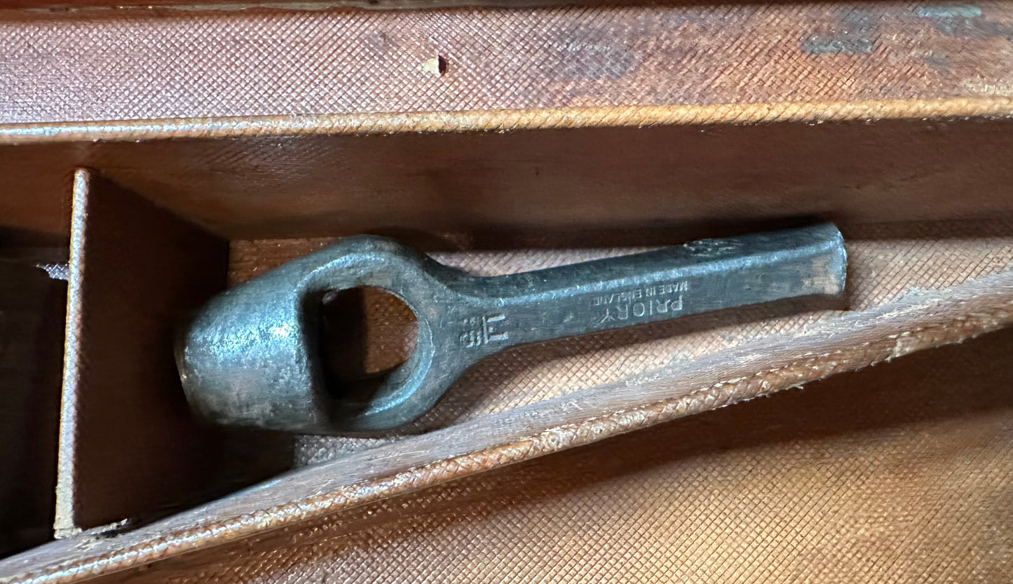 A Very Handsome Double Barrelled Percussion Cap Sporting Gun By David Nixon In Its Mahogany Case