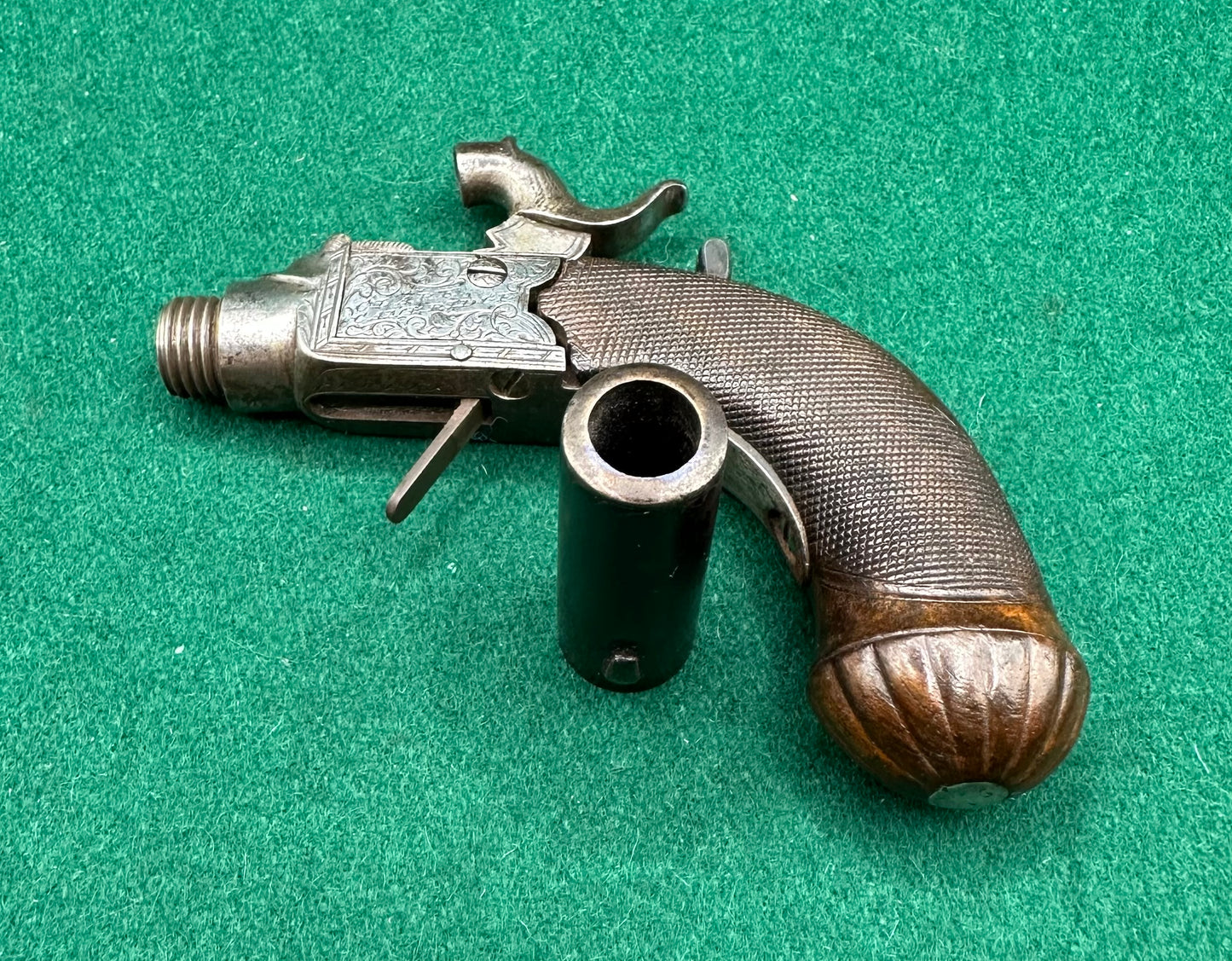 Attractive Little Percussion Cap Muff Pistol By Clark Of Cambridge In A Partitioned Jewellery Box