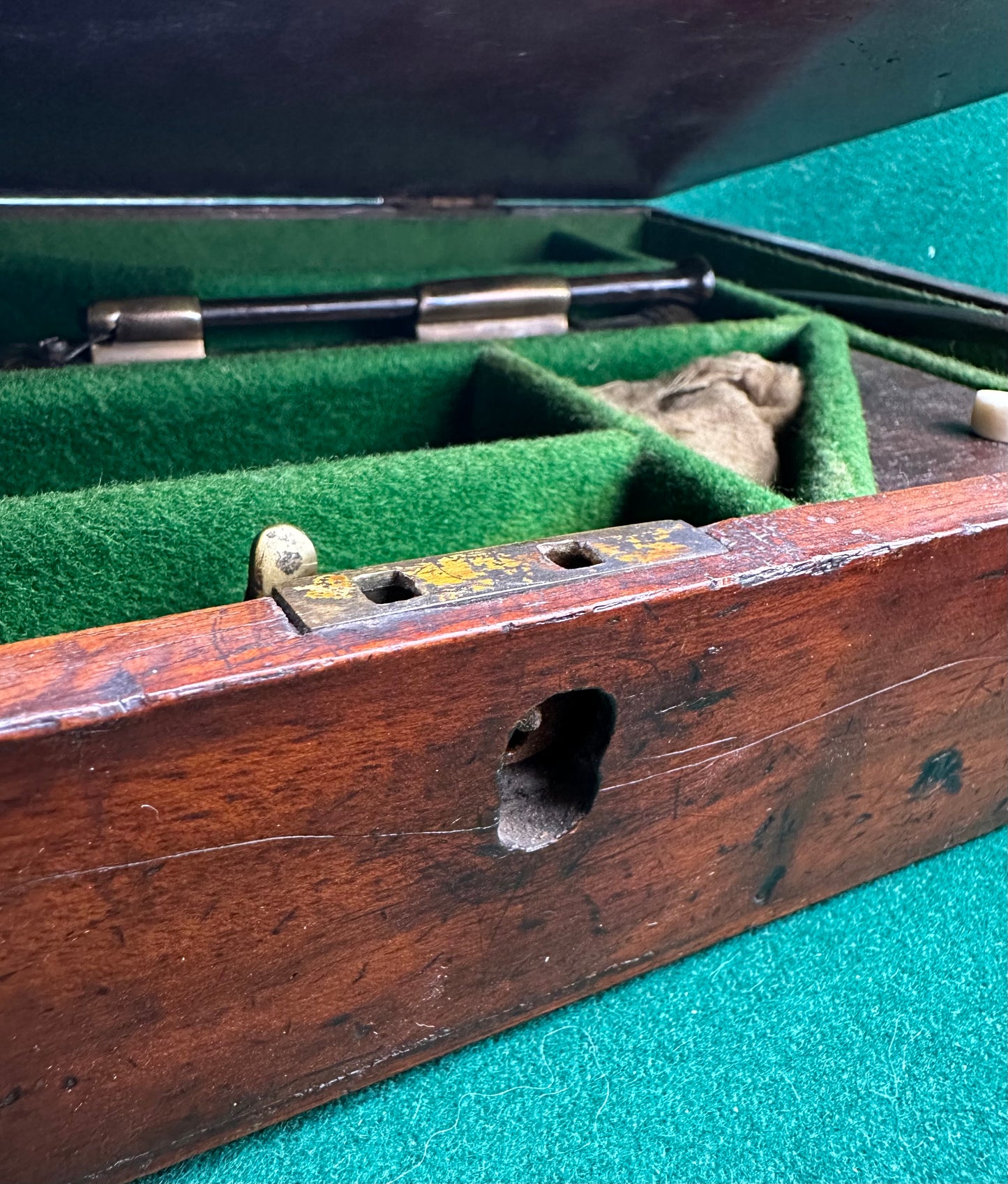Very Handsome Cased Brass Flintlock Boxlock Blunderbuss Pistol In Its Case With Accessories