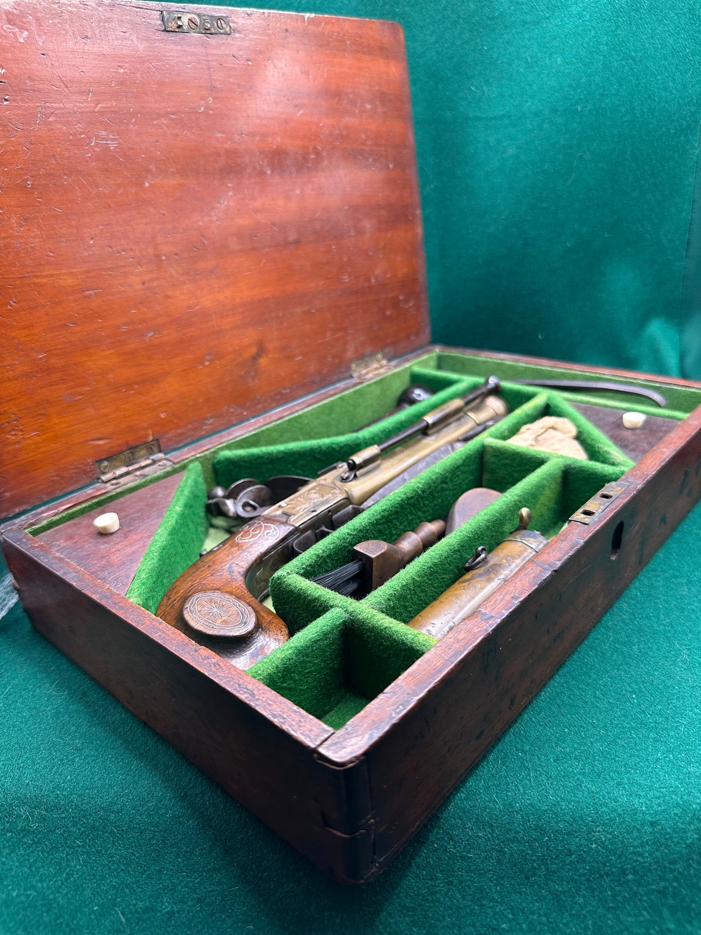 Very Handsome Cased Brass Flintlock Boxlock Blunderbuss Pistol In Its Case With Accessories