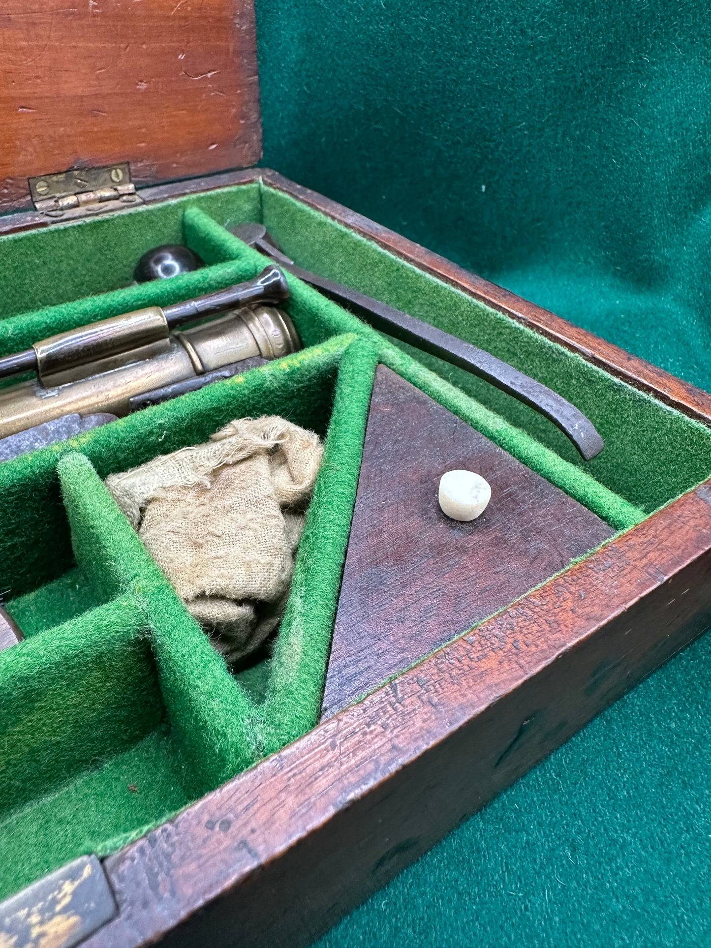 Very Handsome Cased Brass Flintlock Boxlock Blunderbuss Pistol In Its Case With Accessories