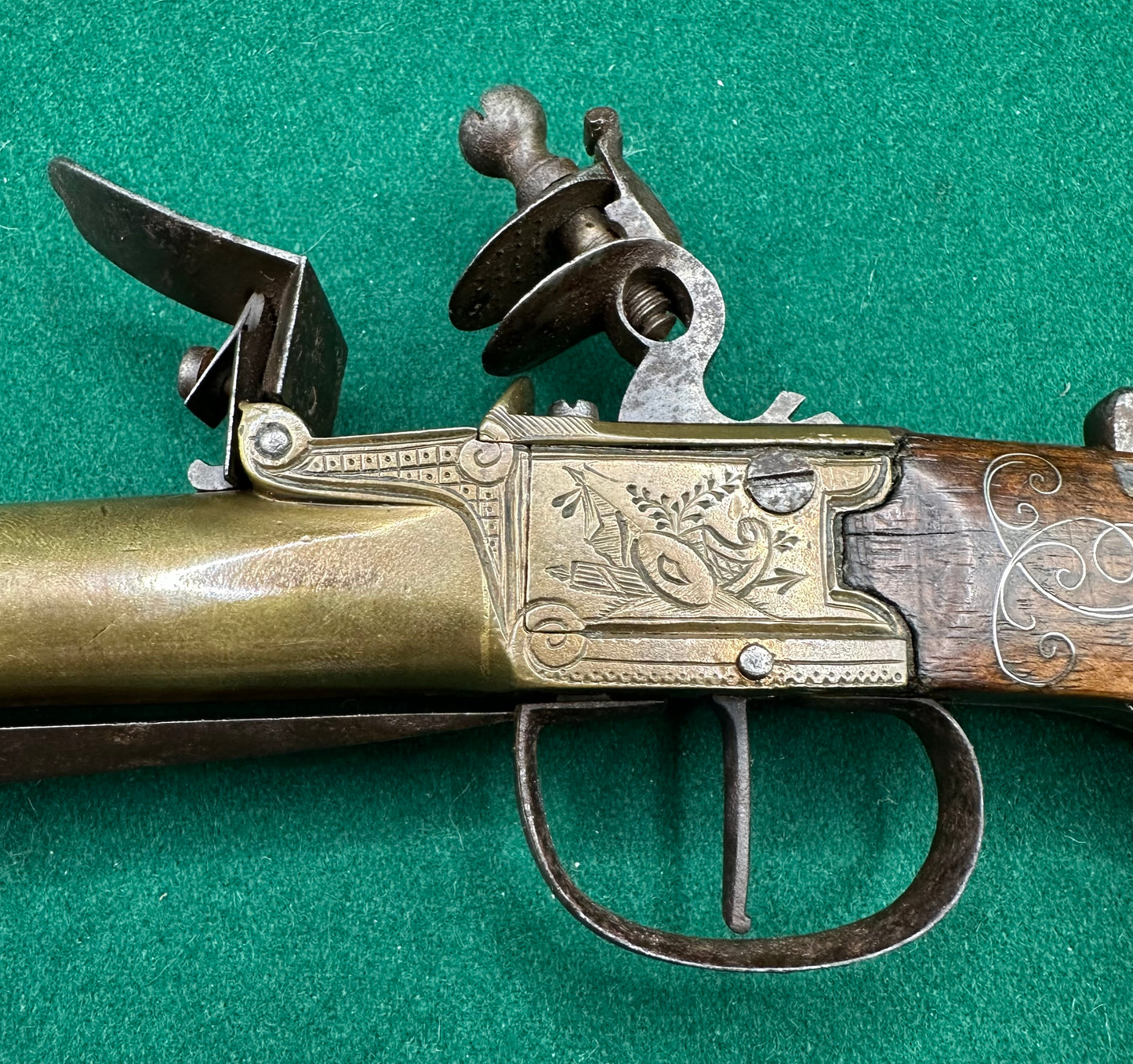 Very Handsome Cased Brass Flintlock Boxlock Blunderbuss Pistol In Its Case With Accessories