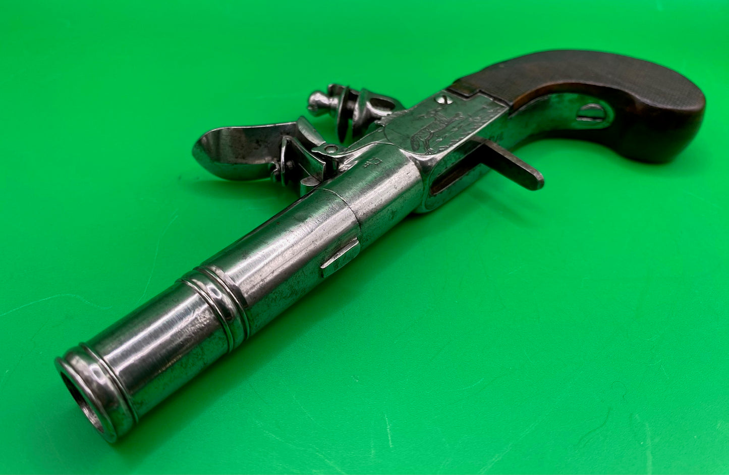 Pair of Belgian Cannon Barrel Flintlock Pocket Pistols in Fine Condition