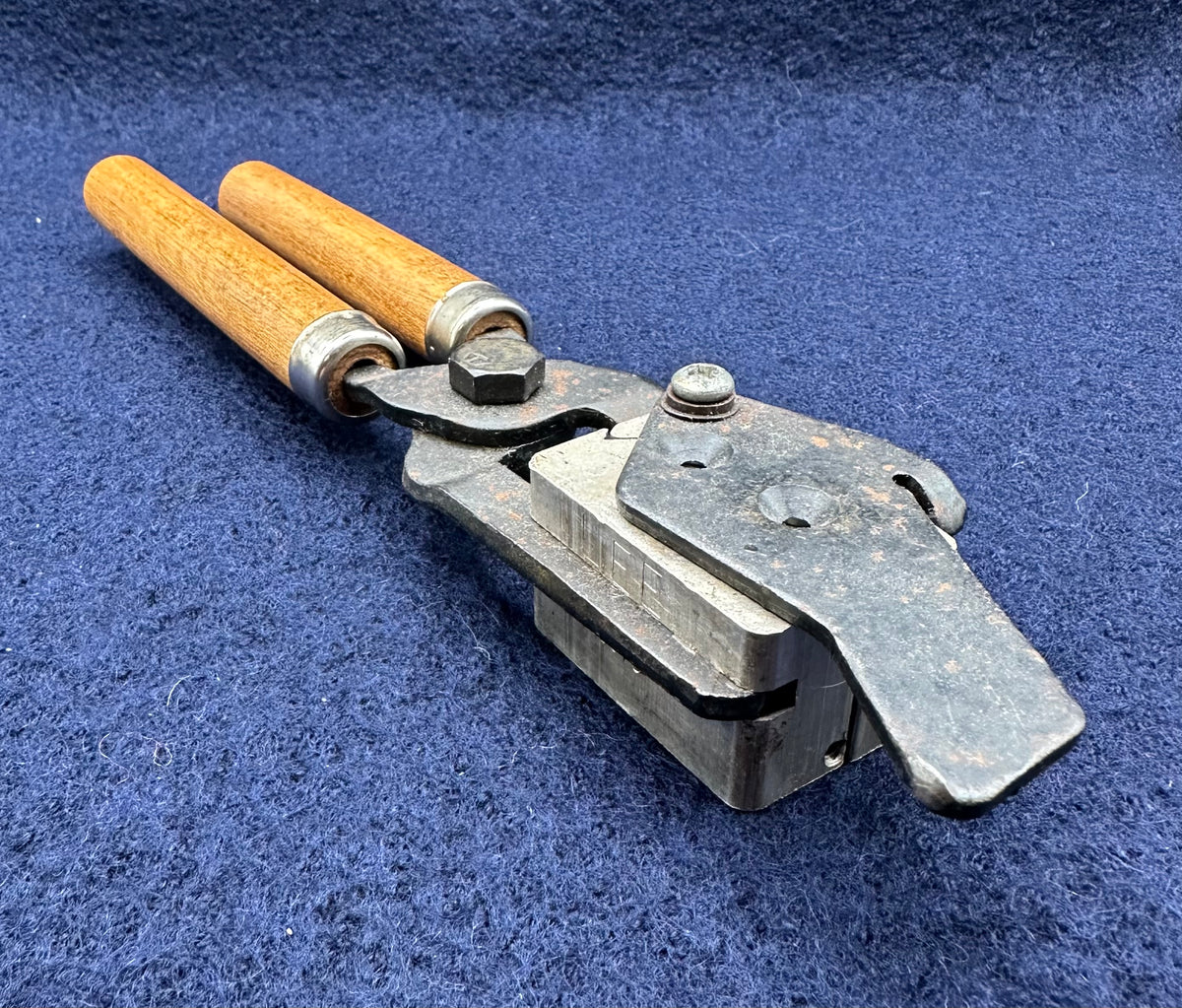 A Lee 0.375" Calibre Black Powder Bullet Mould